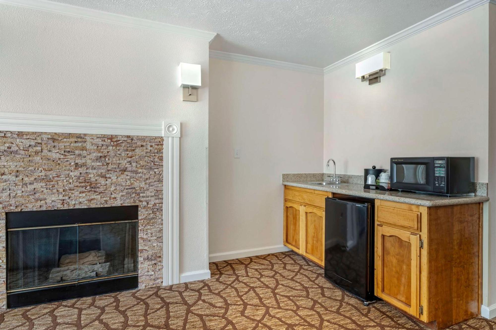 Best Western Salinas Monterey Exterior photo